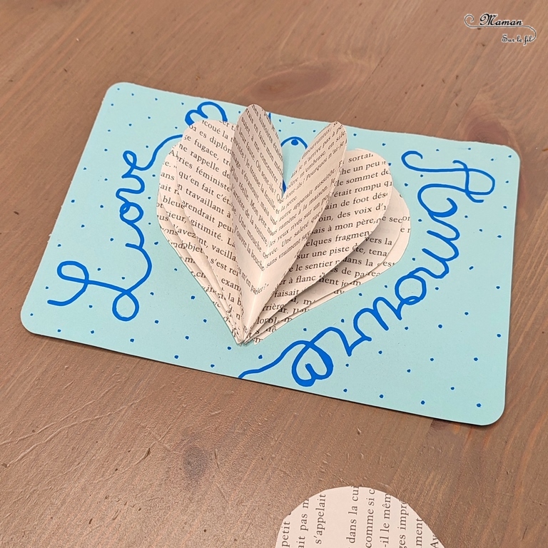 Activité créative et manuelle enfants -Fabriquer des coeurs avec des pages d'un vieux livre abîmé - Découpage et collage - Décoration avec une suspension et carte avec un coeur en volume - Récup' et Saint-valentin, amour, amitié, bisous - Arts visuels Maternelle et élémentaire - Créativité - Cycle 1 ou 2 - mslf