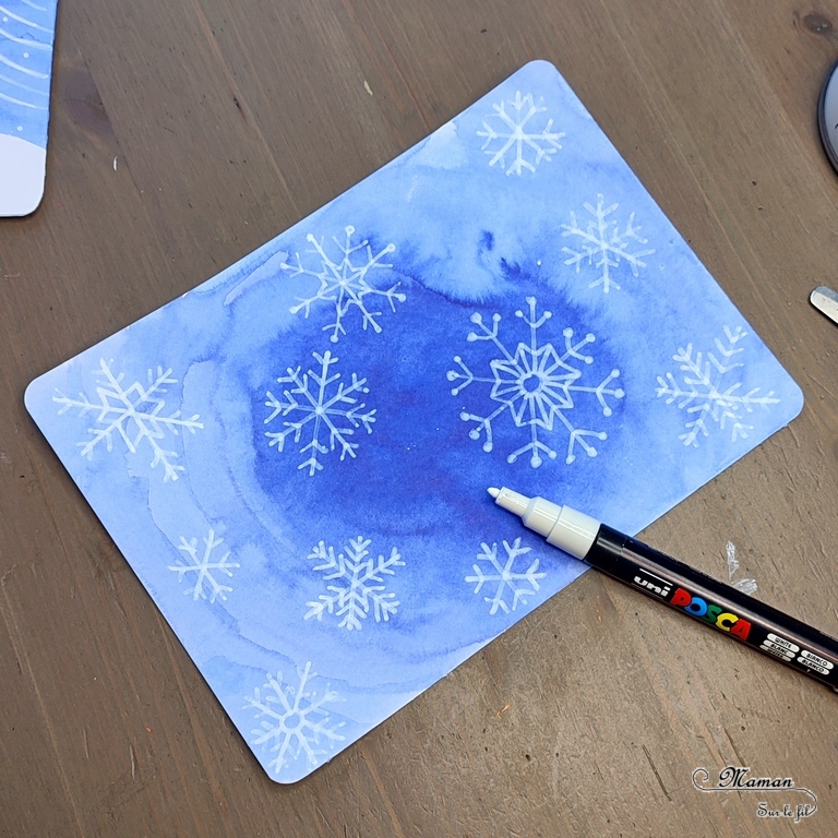 Activité créative et manuelle enfants -Tableaux hivernaux en dégradés de bleu, encre - Flocons et paysage enneigé - Nuit - Sapins, neige et lune - Dégradé en ligne et en cercle - Dessins et graphismes au Posca - Thème Hiver, Forêt, froid, neige - Arts visuels Maternelle et élémentaire - Technique de peinture - Créativité - Cycle 1 ou 2 - mslf