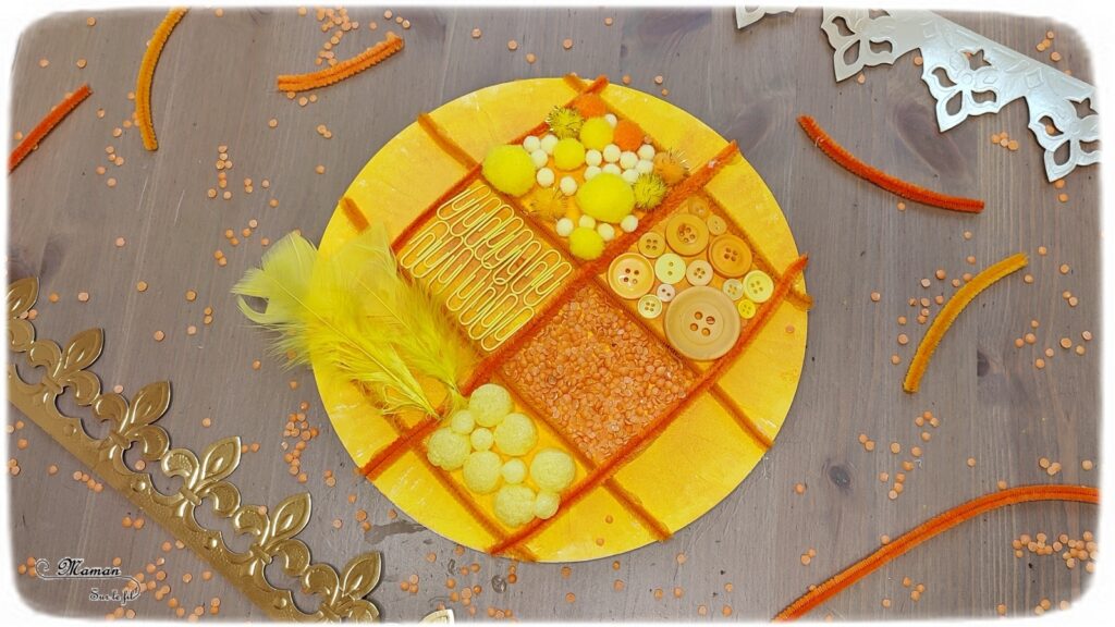 Activité créative et manuelle enfants -Fabriquer une galette multi-sensorielle -Epiphanie - Travail autour des 5 sens - Odorat avec arôme amande - Ouïe avec lentilles - Toucher avec différentes textures en récup' - Vue avec paillettes et de quoi observer - goût avec vraie galette - Bricolage, peinture, matériel créatif - Arts visuels Pré-scolaire Maternelle et élémentaire - Thème hiver, fête des rois ou Rois et Reines - Créativité - Cycle 1 ou 2 - mslf