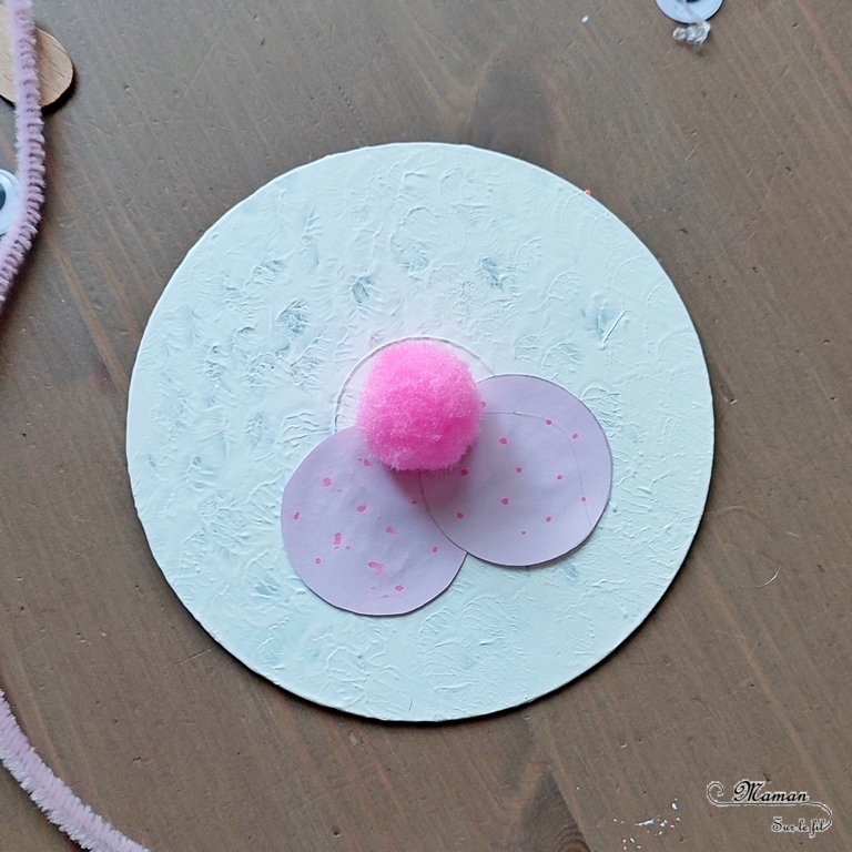 Activité créative et manuelle enfants - Fabriquer des lapins avec de vieux CD - Récup, recyclage, surcyclage carton, cd, bâtonnets de glace en bois - Découpage, collage, peinture - Décoration - Bricolage facile et rapide pour le printemps, Pâques ou un thème sur les animaux de la ferme - Arts visuels Maternelle et élémentaire - Créativité - Cycle 1 ou 2 - Tutoriel Photos - mslf