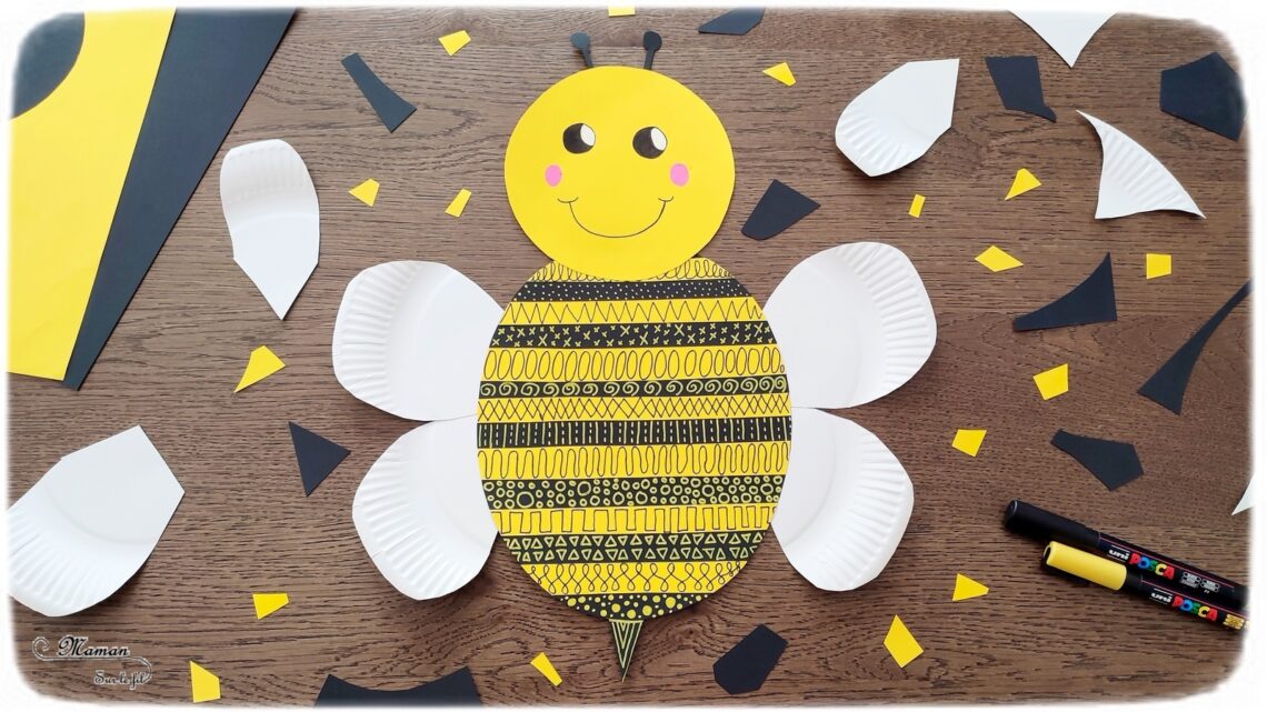 Activité créative et manuelle enfants - Créer une abeille en graphismes - Bandes de papier découpées et collées - Abeille graphique - récup', recyclage, surcyclage assiettes en carton pour les ailes -Découpage et collage - Dessin - Bricolage facile et rapide pour le printemps ou un thème sur les insectes et animaux - Arts visuels Maternelle et élémentaire - Créativité - Cycle 1 ou 2 - Tutoriel Photos - mslf