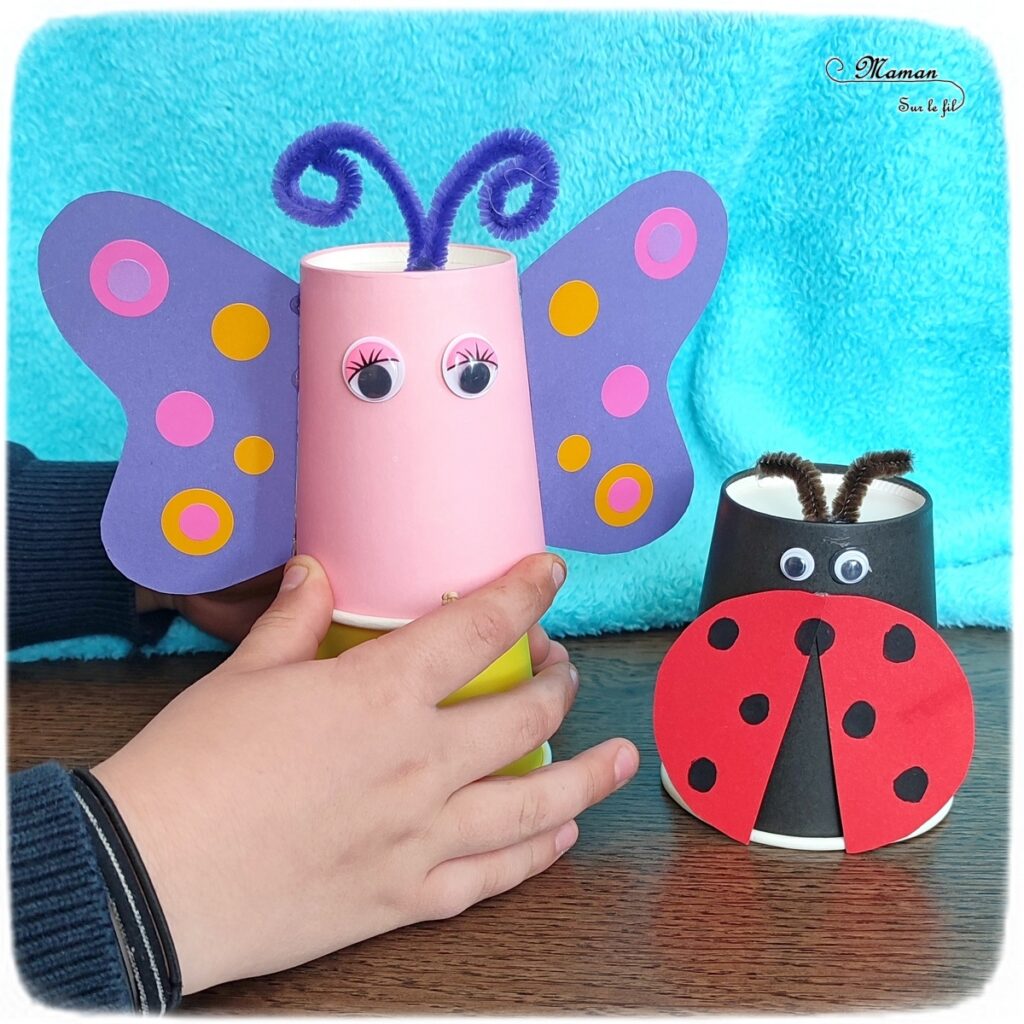 Activité créative et manuelle / bricolage enfants - Fabriquer des insectes sauteurs avec des gobelets / verres en carton - Papillon et coccinelle qui sautent grâce aux élastiques - récup', recyclage, surcyclage - Papier, gommettes, yeux mobiles, fils chenille - Jeu DIY rigolo - Décoration - Bricolage pour le printemps ou un thème sur les insectes et autres petites bêtes du jardin - animaux - Arts visuels Maternelle et élémentaire - Créativité - Cycle 1 ou 2 - Tutoriel Photos et vidéos - mslf