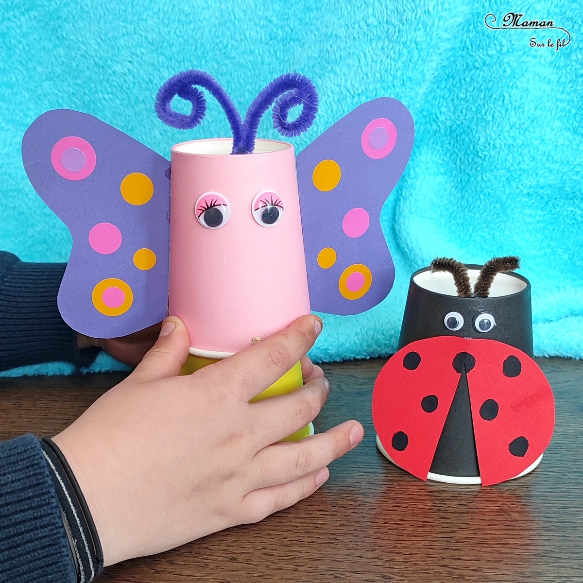 Activité créative et manuelle / bricolage enfants - Fabriquer des insectes sauteurs avec des gobelets / verres en carton - Papillon et coccinelle qui sautent grâce aux élastiques - récup', recyclage, surcyclage - Papier, gommettes, yeux mobiles, fils chenille - Jeu DIY rigolo - Décoration - Bricolage pour le printemps ou un thème sur les insectes et autres petites bêtes du jardin - animaux - Arts visuels Maternelle et élémentaire - Créativité - Cycle 1 ou 2 - Tutoriel Photos et vidéos - mslf