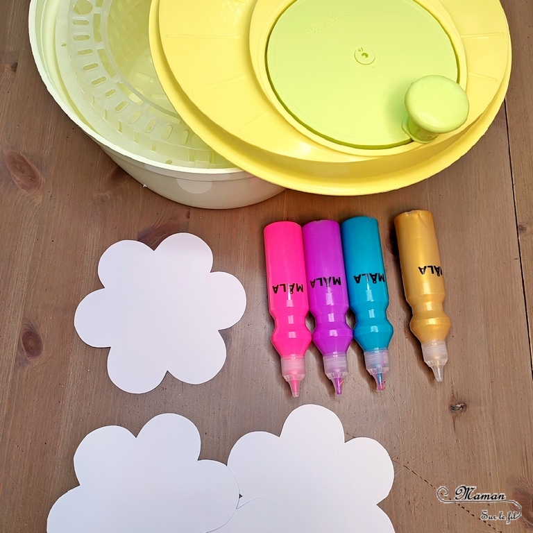 Créer un bouquet de fleurs en peinture à l'essoreuse à salade : une activité créative et manuelle enfants - Technique rigolote de peinture et récup' - Découpage, recyclage de bouchons - Bricolage à offrir pour les fêtes - Décoration - Bricolage facile et original pour le printemps ou un thème sur les fleurs - Arts visuels Maternelle et élémentaire - Créativité - Cycle 1 ou 2 - Tutoriel Photos - mslf