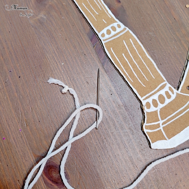 Activité créative et manuelle enfants - Fabriquer des instruments de musique à tisser - Harpe et guitare en carton et cordes tissées avec de la laine - Récup, recyclage, surcyclage - Découpage, bricolage, jeu DIY - Motricité fine - Bricolage facile et rapide pour un thème sur la fête de la musique - Arts visuels et atelier Maternelle et élémentaire - Créativité - Cycle 1 ou 2 - tutoriel photos - mslf