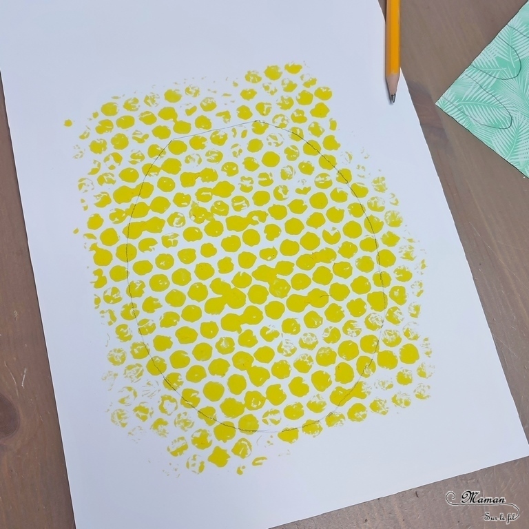 Activité créative et manuelle enfants - Peindre un ananas avec du papier bulles - Technique de peinture rigolote - Découpage, dessin, utilisation de la règle - Fruits d'été et tropicaux - Bricolage facile et rapide pour un thème sur les aliments, les fruits ou l'été - Tropiques et tropical - Arts visuels et atelier Maternelle et élémentaire - Créativité - Cycle 1 ou 2 - tutoriel photos - mslf