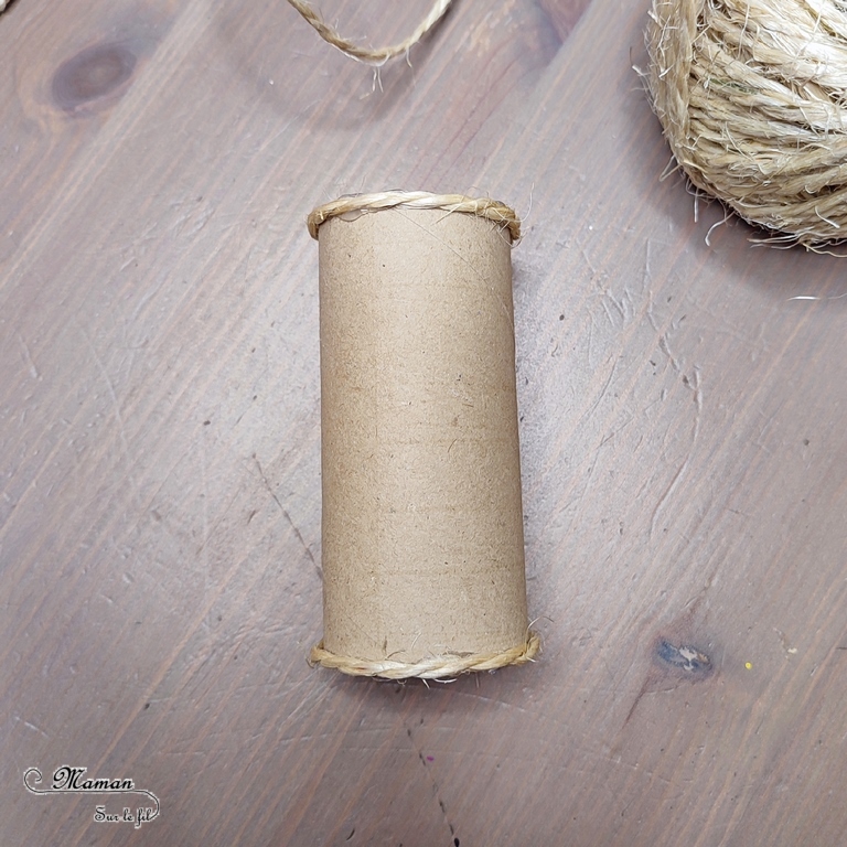 Activité créative et manuelle enfants - Jeux et cahiers d'activités Quelle Histoire pour découvrir et apprendre l'histoire - Fabriquer un bracelet égyptien en récup' - Rouleau de papier toilette, PQ, peinture dorée, dessin de scarabée - 3 jeux géniaux et ludiques pour apprendre l'histoire en s'amusant : 7 familles des grandes civilisations, Cherche et Trouve Personnages et bijoux historiques et Tempo Chrono (frise chronologique et événements) - Egypte et Afrique - Cycles 2 et 3 - 7 ans et plus - jeux pédagogiques et éducatifs - avis - mslf