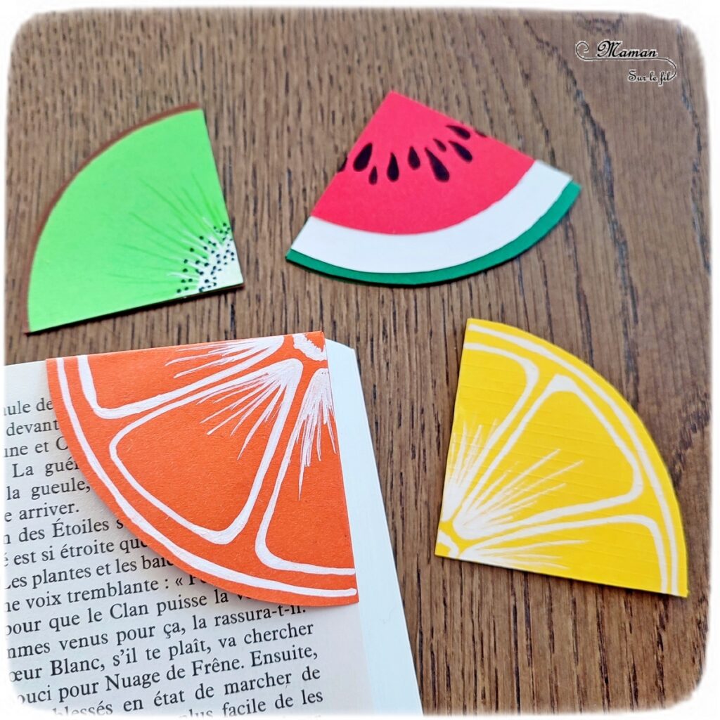 Activité créative et manuelle enfants - Fabriquer des marque-pages Fruits d'été - Pastèque, citron, orange et kiwi - Bricolage, cadeau parfait à offrir pour les lectures d'été et de vacances - Utilisation de chutes de papier, géométrie, découpage, collage - Dessins et graphismes - Bricolage facile et rapide pour un thème sur les aliments, les fruits ou l'été - Arts visuels et atelier Maternelle et élémentaire - Créativité - Cycle 1 ou 2 - tutoriel photos - mslf