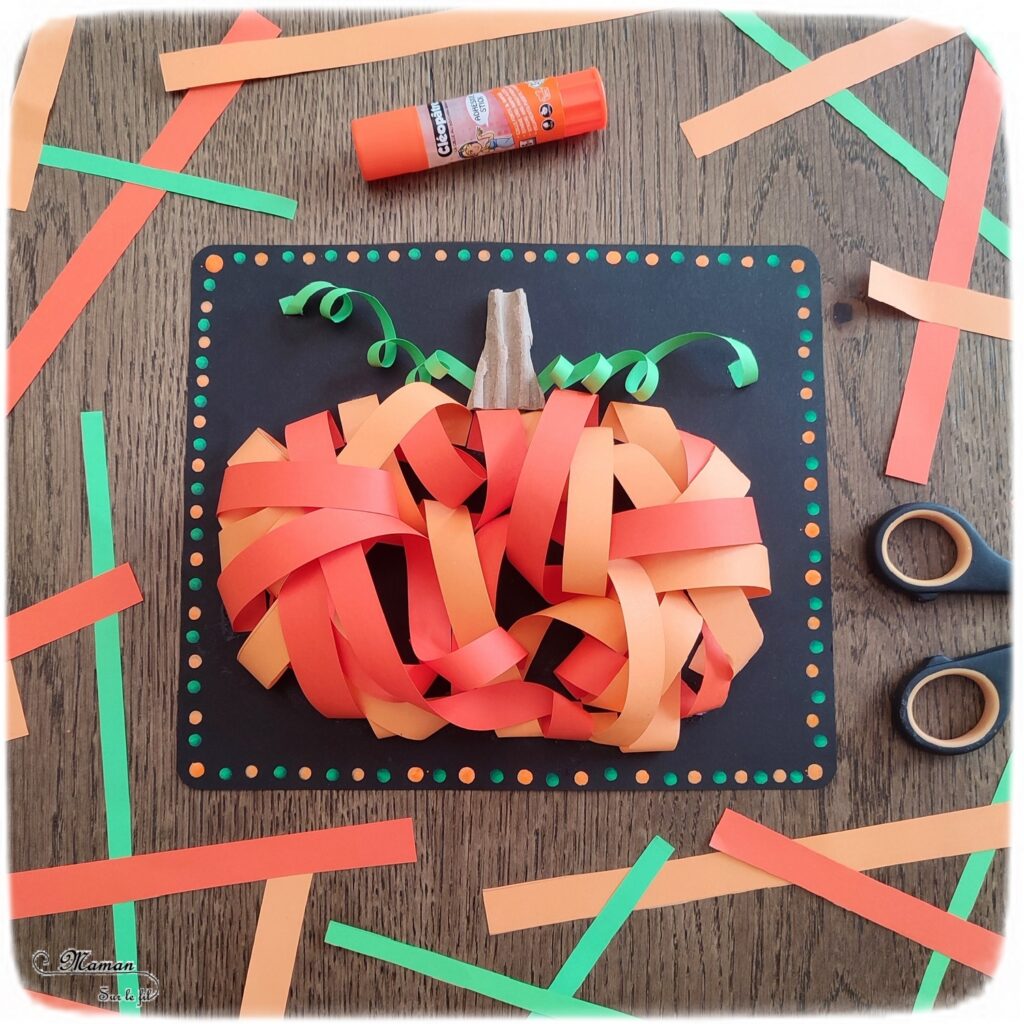 Activité créative et manuelle enfants - Créer une citrouille en 3D avec des bandes de papier - Relief avec du papier découpé, tourné et collé - spirales - Dessin et graphismes - Carton déchiré pour la tige - Thème Halloween, Fruits, Alimentation, Automne - Bricolage facile et rapide - Arts visuels et atelier Maternelle et élémentaire - Créativité - Cycle 1 ou 2 - tutoriel photos - mslf