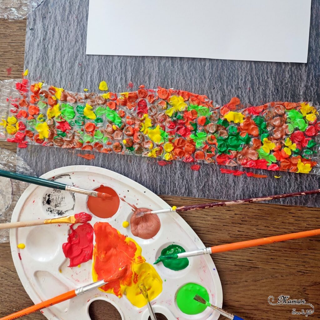 Activité créative et manuelle enfants - Créer des arbres Automne avec du papier à bulles peint - Tableau automnal avec une technique de peinture rigolote - Récup', recyclage, surcyclage - Découpage, peinture, collage, cercle et dessin - Arts visuels - Bricolage - Thème Automne, forêt, arbres - Bricolage facile et rapide - Arts visuels et atelier Maternelle et élémentaire - Créativité - Cycle 1 ou 2 - tutoriel photos - mslf