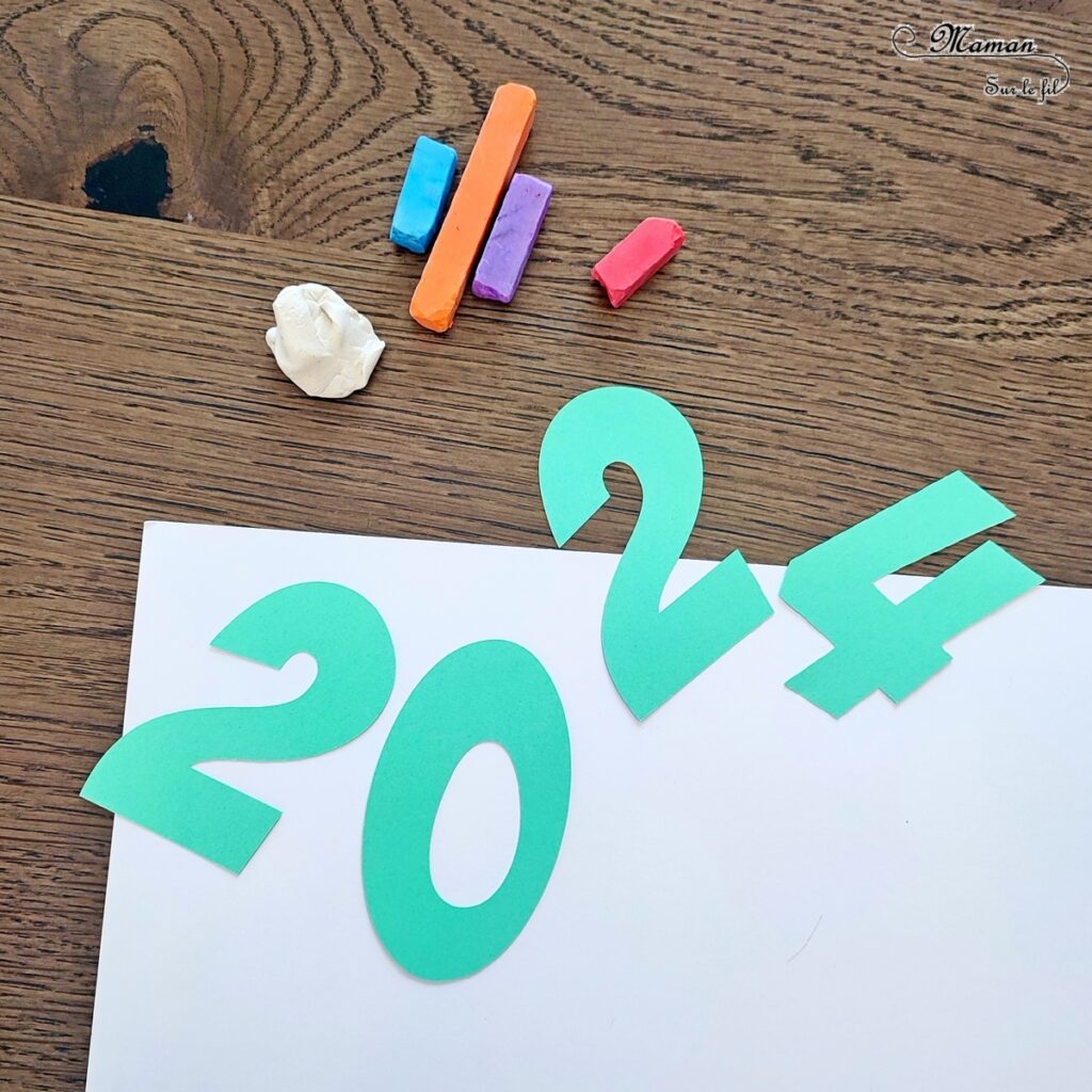 Créer une carte pour fêter une bonne année 2024 avec des pastels étalés : activité créative et manuelle enfants - Bricolage facile et rapide de cartes DIY - Carte de voeux fait maison - Découpage et technique des pastels secs étalés aux doigts pour un effet lumineux et coloré - Arts visuels et Bricolage maternelle ou élémentaire (cycles 1 et 2) - Thème Nouvelle année, bonne année, nouvel an - Créativité - tutoriel photos - mslf