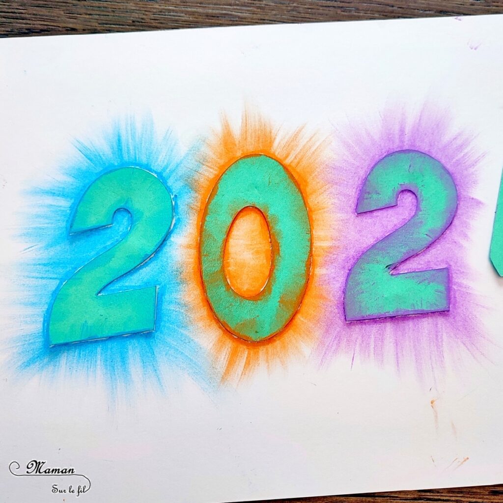 Créer une carte pour fêter une bonne année 2024 avec des pastels étalés : activité créative et manuelle enfants - Bricolage facile et rapide de cartes DIY - Carte de voeux fait maison - Découpage et technique des pastels secs étalés aux doigts pour un effet lumineux et coloré - Arts visuels et Bricolage maternelle ou élémentaire (cycles 1 et 2) - Thème Nouvelle année, bonne année, nouvel an - Créativité - tutoriel photos - mslf