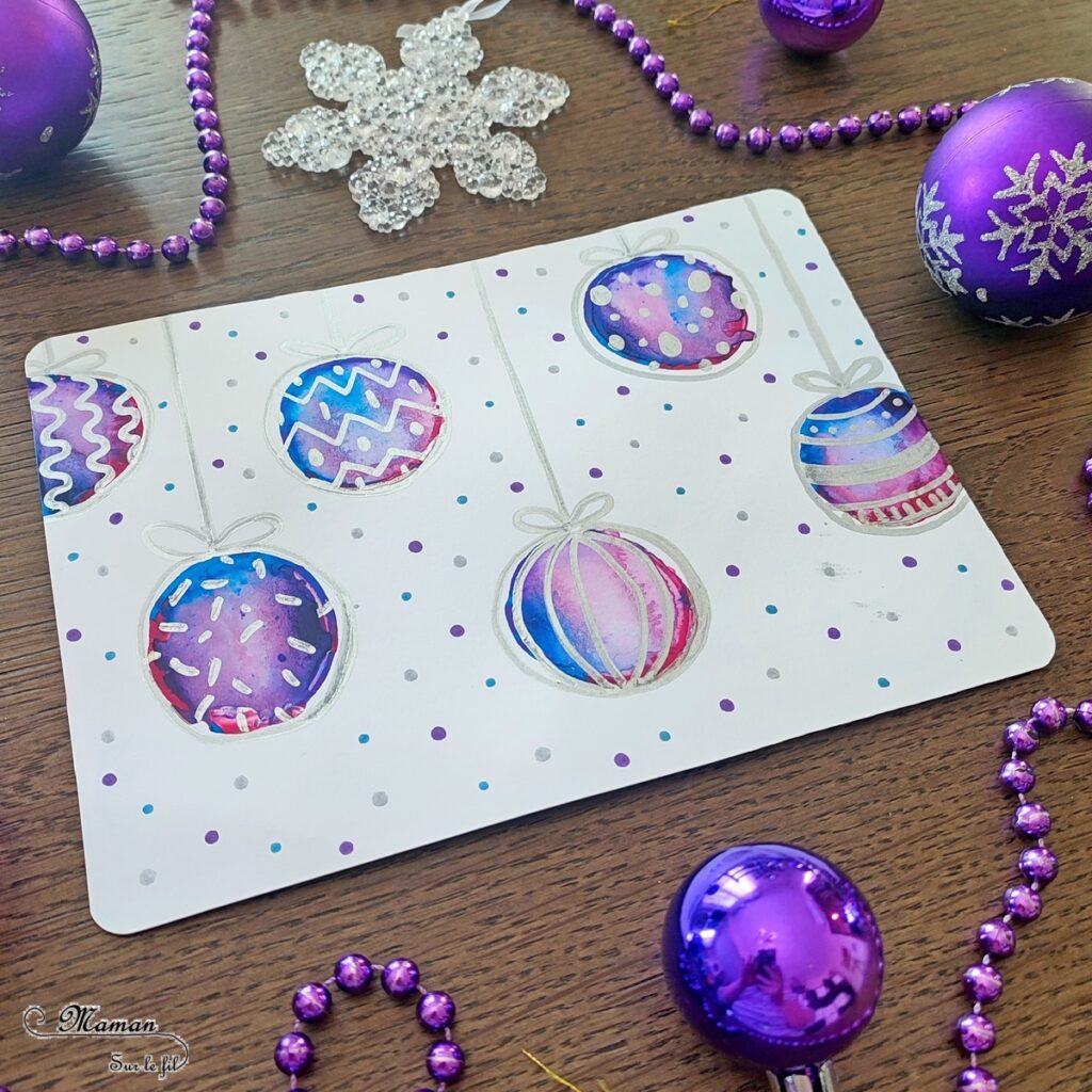 Activité créative et manuelle enfants - Peindre des boules de Noël Effet bulles avec peinture et eau - Technique de peinture récup' effet aquarelle - Recyclage et surcyclage de rouleaux de papier toilette en carton - Dessin et graphismes argentés - Carte de voeux - Arts visuels - Bricolage - Thème Hiver, Noël - Bricolage facile et rapide - Arts visuels et atelier Maternelle et élémentaire - Créativité - Cycle 1 ou 2 - tutoriel photos - mslf