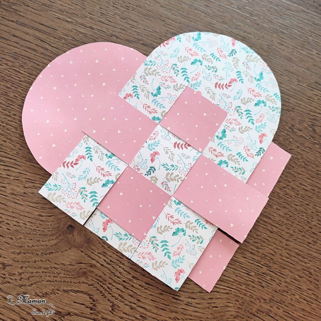 Fabriquer des coeurs tissés en papier pour la Saint-Valentin ou tout autre occasion : activité créative et manuelle enfants - Carte DIY avec découpage, collage, tissage de papier - Arts visuels et Bricolage maternelle ou élémentaire (cycles 1, 2 et 3) - Géométrie, utilisation d'un compas et d'une règle - Thème Saint-Valentin, Amour, Amitié, à offrir - Créativité - tutoriel photos - mslf