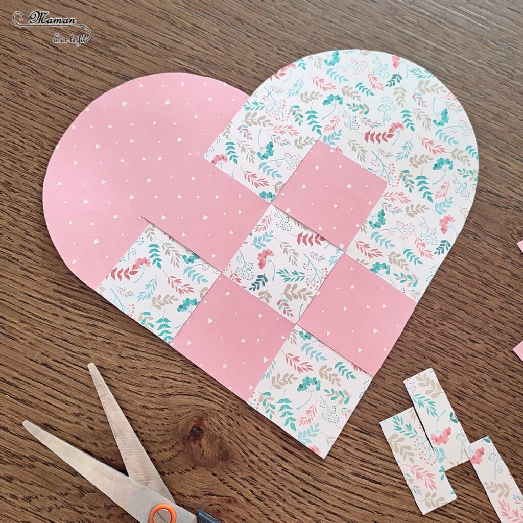 Fabriquer des coeurs tissés en papier pour la Saint-Valentin ou tout autre occasion : activité créative et manuelle enfants - Carte DIY avec découpage, collage, tissage de papier - Arts visuels et Bricolage maternelle ou élémentaire (cycles 1, 2 et 3) - Géométrie, utilisation d'un compas et d'une règle - Thème Saint-Valentin, Amour, Amitié, à offrir - Créativité - tutoriel photos - mslf