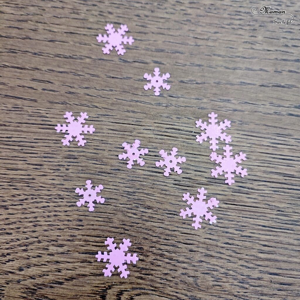 Fabriquer des lapins polaires en récup' : activité créative, récup' et manuelle enfants - Lièvres arctiques avec rouleaux de papier toilette, peinture et couronne de flocons - Entre deux thèmes : hiver et Pâques - Rouleau de PQ, découpage, collage, dessin - Recyclage, surcyclage - Bricolage sympa pour une décoration hivernale - Arts visuels et Bricolage - Thème hiver, animaux de la banquise et du froid, de la ferme, de la campagne, Pâques - Bricolage facile et rapide - Arts visuels et atelier Maternelle et élémentaire - Créativité - Cycle 1 ou 2 - tutoriel photos - mslf