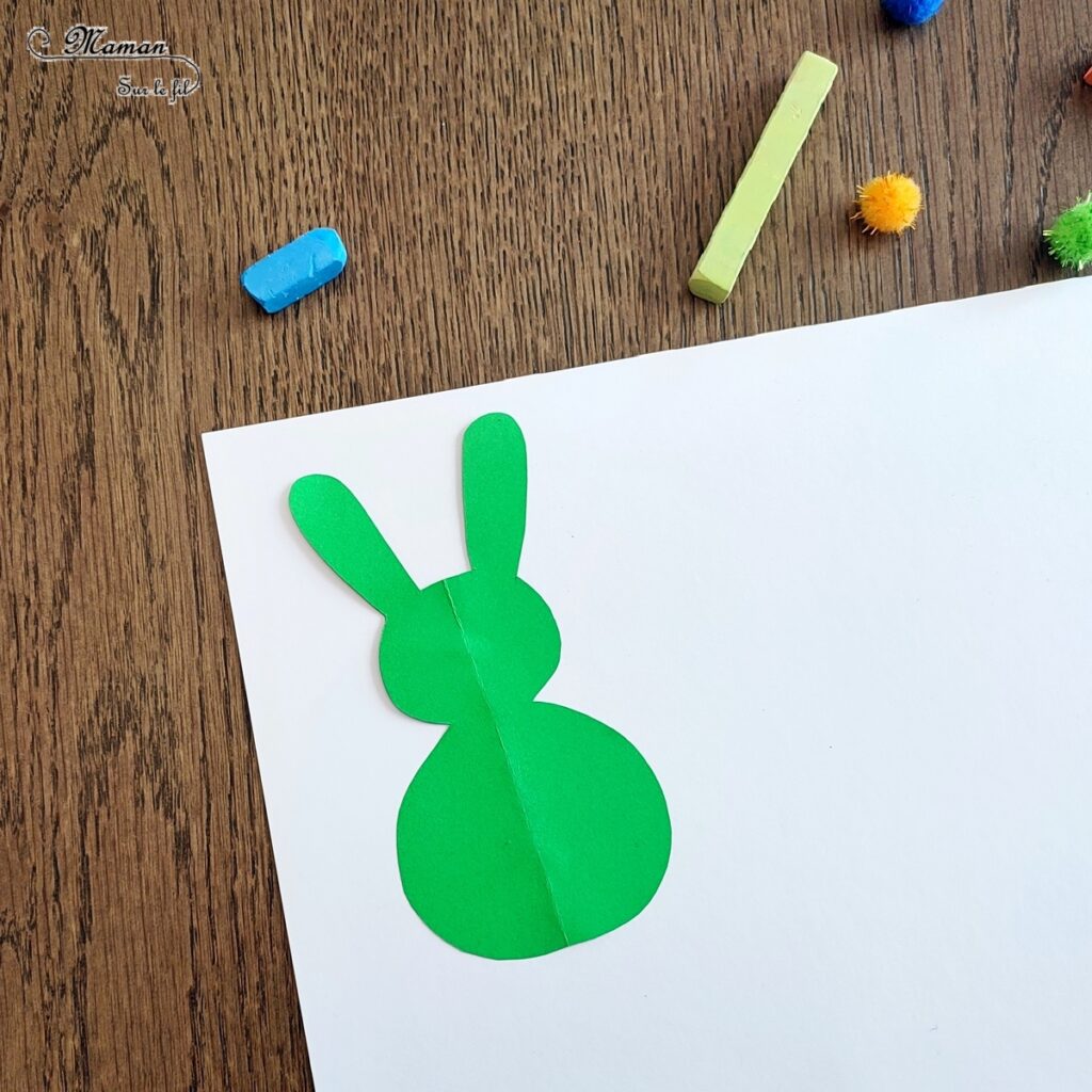 Créer des lapins de Pâques aux pastels étalés : activité créative et manuelle enfants - Technique des pastels étalés au doigt pour un effet lumineux - Pompons pour la queue et le côté mignon - Récup' de chutes de papier pour les pochoirs - Graphismes, découpage, collage - Arts visuels et Bricolage - Thème Pâques et animaux de la ferme - Bricolage facile et rapide - Arts visuels et atelier Maternelle et élémentaire - Créativité - Cycle 1 ou 2 - tutoriel photos - mslf