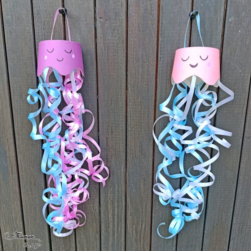 Fabriquer des méduses avec des gobelets et du bolduc : activité créative, récup' et manuelle enfants - Recyclage et surcyclage de gobelets ou verres en carton - Filaments, Tentacules avec des rubans Bolducs pour emballages cadeaux - Décoration, suspension DIY Fait maison - Thème animaux marins, poissons, été, aquarium, mer, océan - Bricolage sympa et facile - Arts visuels Maternelle et cycle 2 - Arts visuels et atelier Maternelle et élémentaire - Créativité - Cycle 1 ou 2 - tutoriel photos et vidéos - mslf