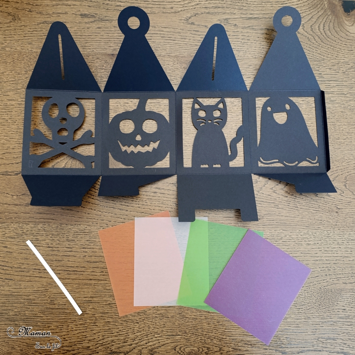 SWAWIS 4 Pièces Bougies Lanternes, Lanternes Décoratives pour Noël Halloween, Lanterne Suspendues pour Jardin, Lanternes pour Bougies à Réchaud pour Mariage Fête d'anniversaire Décoration, Blanc SWAWIS 4 Pièces Bougies Lanternes, Lanternes Décoratives pour Noël Halloween, Lanterne Suspendues pour Jardin, Lanternes pour Bougies à Réchaud pour Mariage Fête d'anniversaire Décoration, Blanc