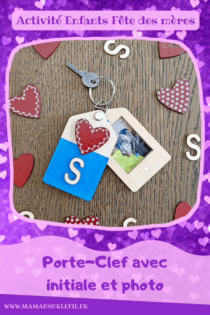 Kit Porte-clé à offrir avec initiale et photo : activité créative et manuelle enfants - Le tutoriel et matériel viennent de chez 10 Doigts - Peinture, Collage d'un coeur en bois - Porte-clé qui cache et renferme une photo - Bricolage et cadeau DIY - Bricolage Fait maison à offrir - Fête des mères, pères, grands-mères, grands-pères, parents - Pour les enseignants en fin d'année - Thème Fêtes, amour, amitié, Saint-Valentin - Bricolage sympa et facile - Arts visuels Maternelle et cycle 2 - Maternelle et élémentaire - Créativité - Cycle 1 ou 2 - tutoriel photos - mslf