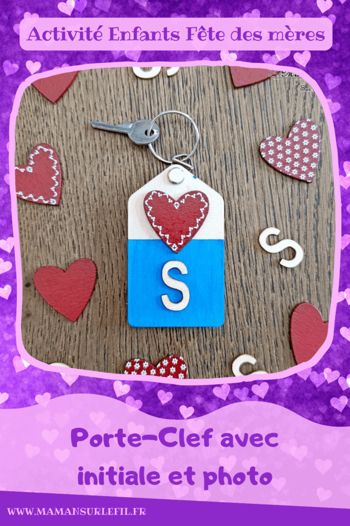 Kit Porte-clé à offrir avec initiale et photo : activité créative et manuelle enfants - Le tutoriel et matériel viennent de chez 10 Doigts - Peinture, Collage d'un coeur en bois - Porte-clé qui cache et renferme une photo - Bricolage et cadeau DIY - Bricolage Fait maison à offrir - Fête des mères, pères, grands-mères, grands-pères, parents - Pour les enseignants en fin d'année - Thème Fêtes, amour, amitié, Saint-Valentin - Bricolage sympa et facile - Arts visuels Maternelle et cycle 2 - Maternelle et élémentaire - Créativité - Cycle 1 ou 2 - tutoriel photos - mslf
