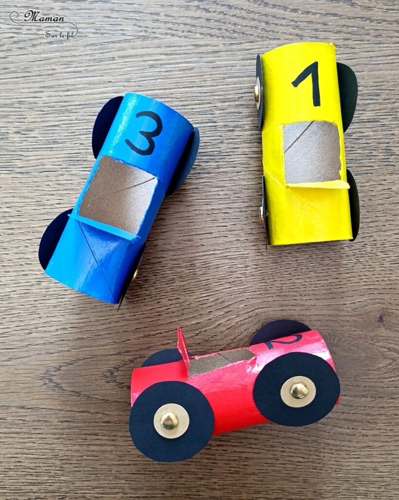 Fabriquer des voitures en récup' de rouleaux de PQ et les utiliser pour des activités pédagogiques : activité créative, recyclage et manuelle enfants - Peinture et surcyclage de rouleaux de papier toilette en carton - Bricolage rigolo et activités autour des couleurs et du dénombrement - Chiffres de 1 à 3 - Livret d'activités pour maternelle et préscolaire autour des véhicules - Thème Voitures et Véhicules - Bricolage et décoration sympa et facile - Arts visuels maternelle et élémentaire - Cycles 1 et 2 - Créativité - tutoriel photos et vidéo - mslf