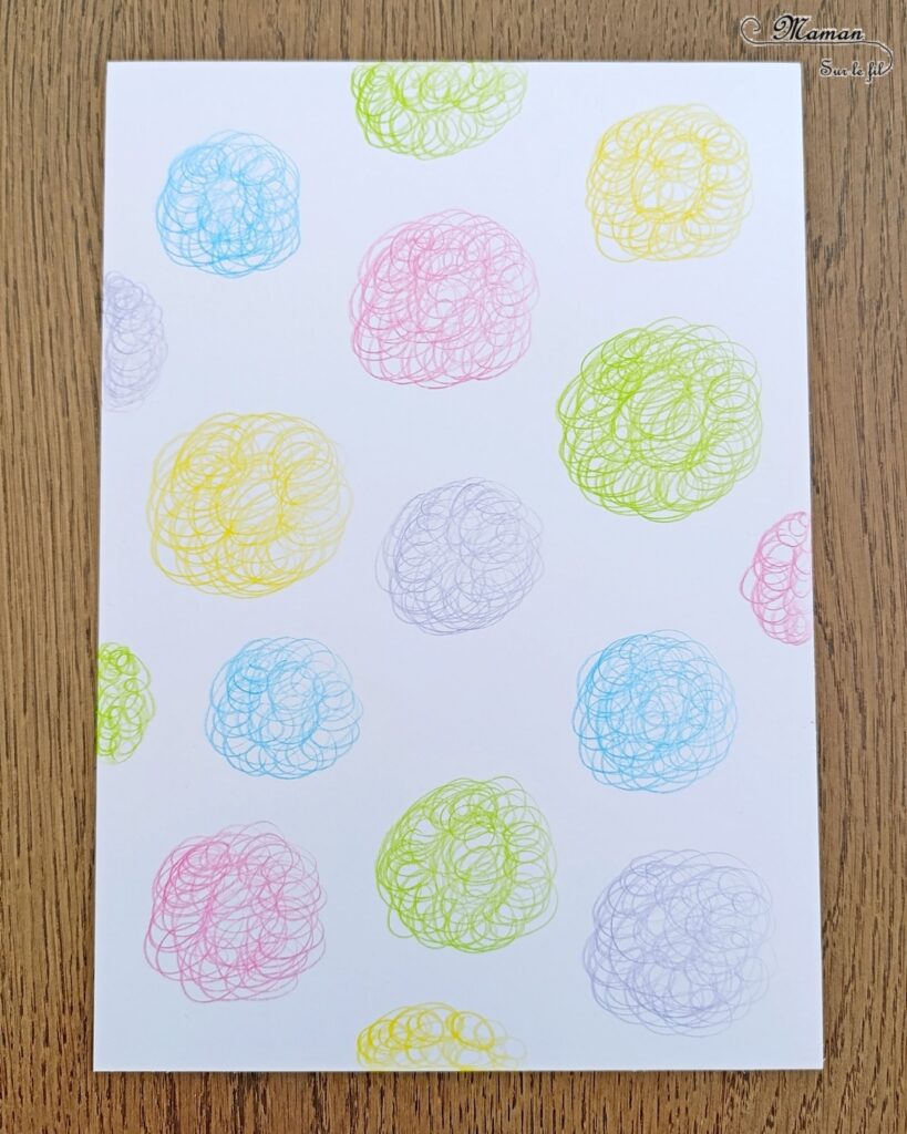 Gribouiller ou dessiner des moutons multicolores : activité créative, dessin et manuelle enfants - Gribouillage aux crayons de couleur - Dessins de boucles de couleurs - Dessin des détails au feutre fin noir - Cartes type Montessori Animaux de la ferme - Association photos fond blanc, fond réel, figurines - Reconstitue les familles : mâles, femelles, bébés - Simple, coloré et joli - Thème Pâques, printemps, animaux de la ferme - Bricolage et décoration sympa et facile - Arts visuels maternelle et élémentaire - Cycles 1 et 2 - Créativité - tutoriel photos - mslf