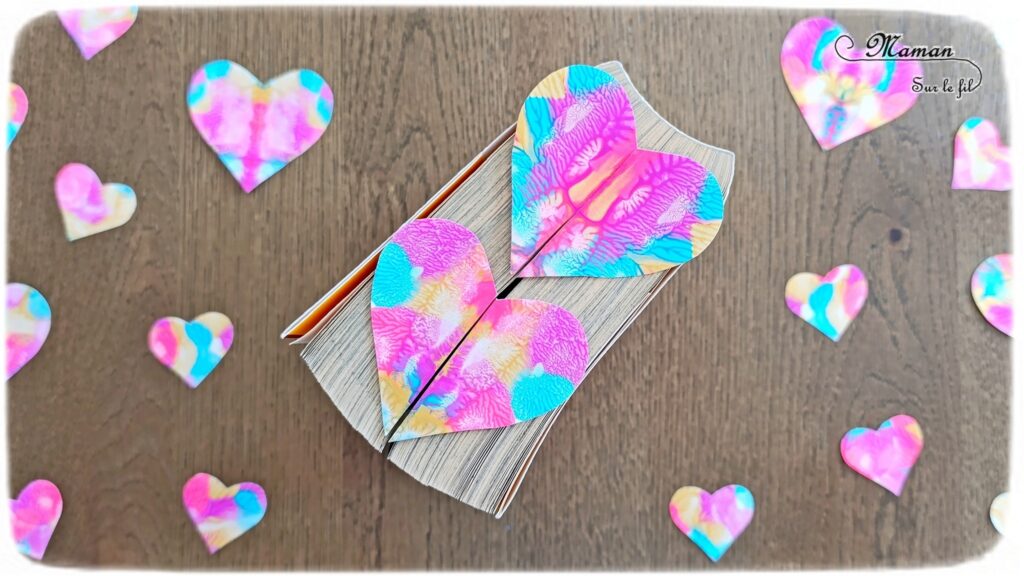 Fabriquer des marque-pages Coeurs pour la fête des mères : activité créative, peinture et manuelle enfants - Peinture par symétrie - Découpage, collage, bricolage - Cadeau DIY, fait maison à offrir pour la fête des mères, pères, grands-mères, grands-pères, parents - Amour, amitié, Saint Valentin - Technique de peinture ludique - Bricolage et décoration sympa et facile - Arts visuels maternelle et élémentaire - Cycles 1 et 2 - Créativité - tutoriel photos et vidéo - mslf