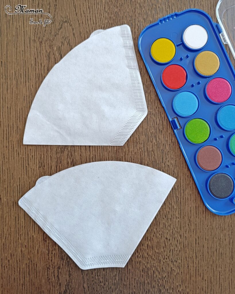 Créer des fraises avec des filtres à café : activité créative, récup et manuelle enfants - Recyclage, surcyclage de filtres à café - Peinture, découpage, collage, graphismes - Thème Fruits et légumes, potager, printemps, été - Bricolage et décoration sympa et facile - Arts visuels maternelle et élémentaire - Cycles 1 et 2 - Créativité - tutoriel photos - mslf