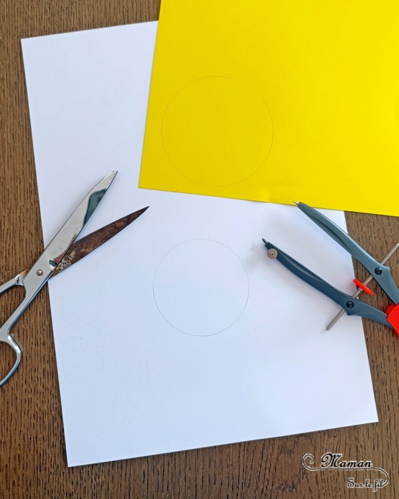 Créer une carte DIY You are my sunshine : activité créative et manuelle enfants - Soleil en bandes de papiers divers - Utilisation de chutes de papier - Géométrie, utilisation de la règle et du compas - Découpage et collage - Calligraphie - Carte à offrir à ceux qu'on aime - Cadeau fait maison - Thème météo, ciel, soleil, été, fête des mères, pères, parents - Bricolage et décoration sympa et facile - Arts visuels maternelle et élémentaire - Cycles 1 et 2 - Créativité - tutoriel photos - mslf