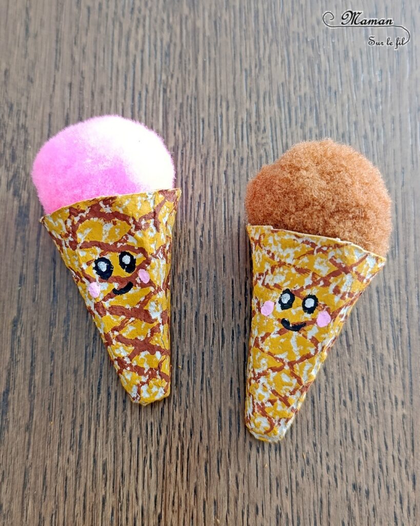 Fabriquer des mini glaces avec une boite à oeufs et des pompons : activité créative, récup' et manuelle enfants - Recyclage et surcyclage de boites à oeufs pour le cornet - Mise en couleur avec pastel gras et dessin aux marqueurs Peinture - Boules de glaces avec un gros pompon - Possible de varier les parfums (ici fraise et chocolat - Bricolage facile et rigolo - Thème alimentation, gourmandises sucrées, glaces, été - Bricolage et décoration sympa et facile - Arts visuels maternelle et élémentaire - Cycles 1 et 2 - Créativité - tutoriel photos - mslf