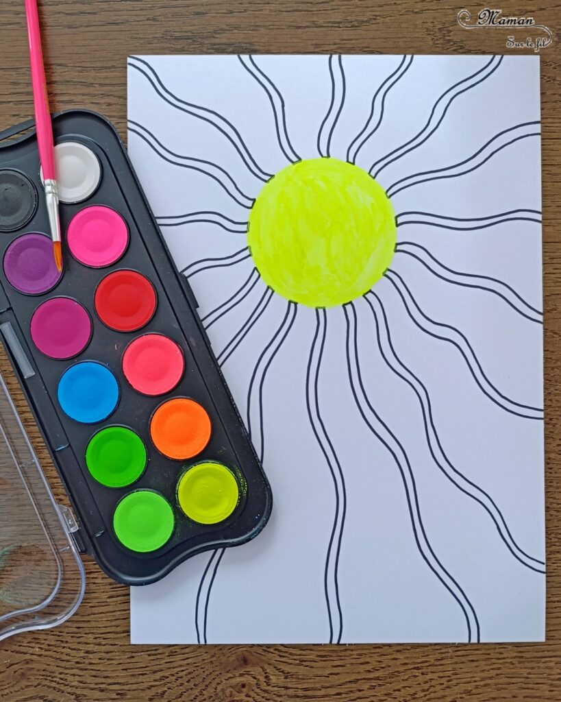 Peindre un soleil Arc-en-ciel : activité créative, peinture et manuelle enfants - Utilisation d'un compas - Dessins en noir - Couleurs avec palette de peinture pour enfants - Type Aquarelle - Dessin mignon - Contraste noir et couleurs - Thème météo, ciel, soleil, été, printemps - Bricolage et décoration sympa et facile - Arts visuels maternelle et élémentaire - Cycles 1 et 2 - Créativité - tutoriel photos - mslf