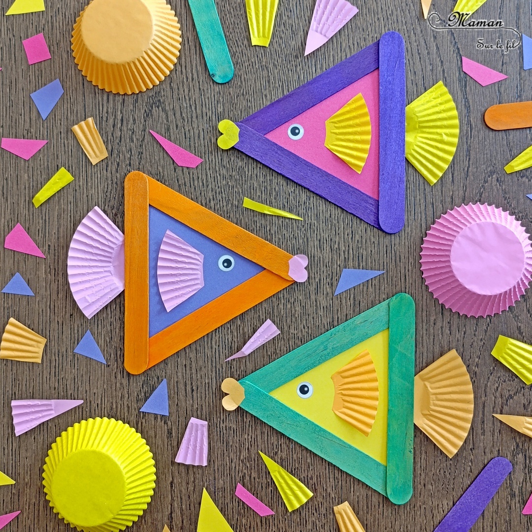 Fabriquer des poissons colorés avec des bâtonnets de bois et des caissettes à cupcakes : activité créative, récup' et manuelle enfants - Recyclage et surcyclage de gros bâtonnets en bois colorés et de caissettes couleurs Arc-en-ciel - Bricolage facile et rigolo - Découpage, collage - Gommettes Yeux - Thème poissons, animaux marins, mer, océans, été, 1er avril - Bricolage et décoration sympa et facile - Arts visuels maternelle et élémentaire - Cycles 1 et 2 - Créativité - tutoriel photos - mslf