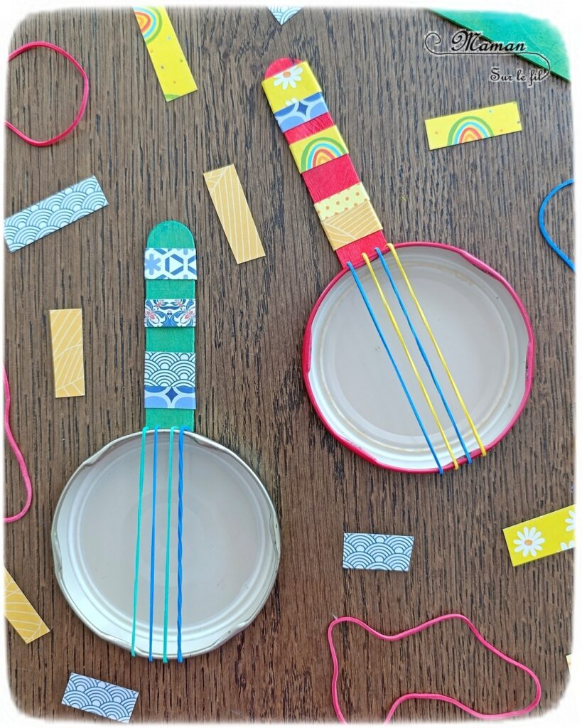 Fabriquer des mini banjos colorés en récup' : activité créative, récup et manuelle enfants - Recyclage, surcyclage de bouchons métalliques, d'élastiques et de bâtonnets en bois colorés - Bricolage rapide pour la fête de la musique - Découpage et collage de papier à motifs - Instruments de musique DIY, fait maison - Thème Fête de la musique - Bricolage et décoration sympa et facile - Arts visuels maternelle et élémentaire - Cycles 1 et 2 - Créativité - tutoriel photos - mslf