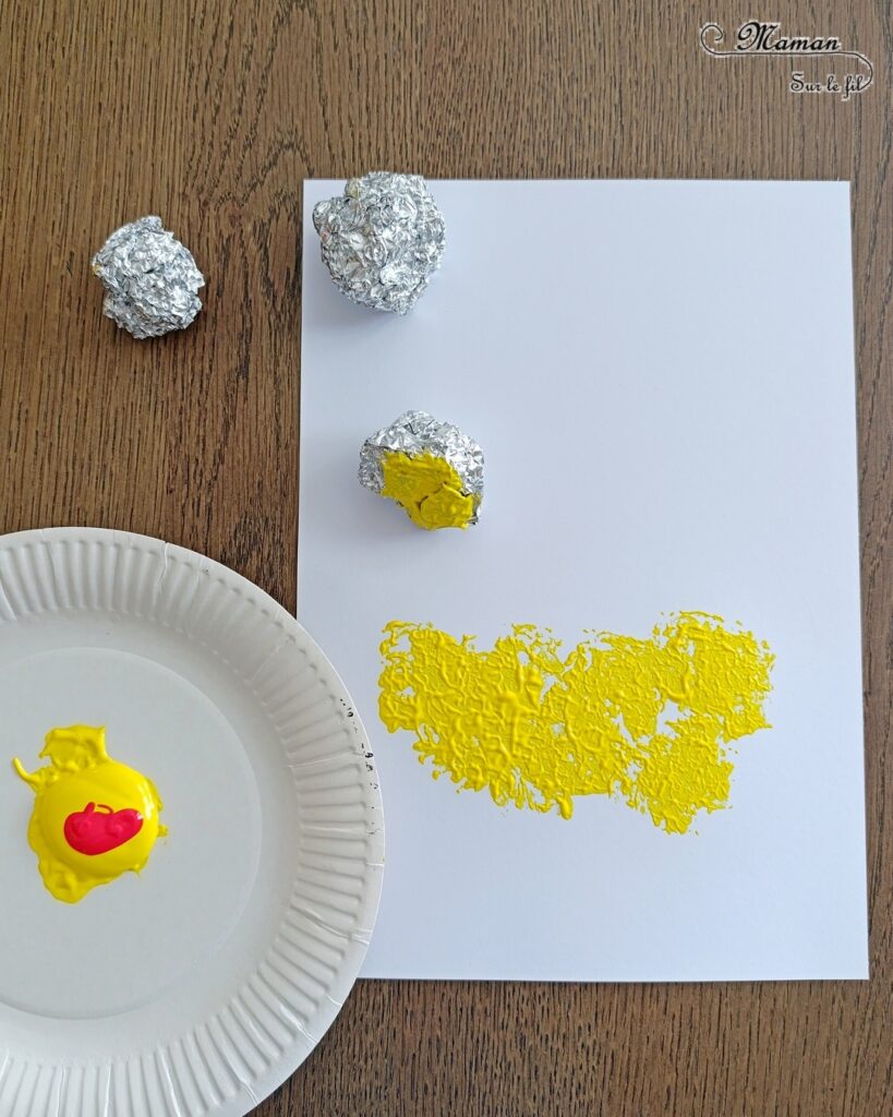 Fabriquer un barbecue avec une assiette en carton : activité créative, récup', peinture et manuelle enfants - Recyclage, surcyclage d'assiettes en carton - Peindre l'assiette en noir - Peinture au papier aluminium, relief, texture et dégradé de peinture pour le feu - Système d'attache parisienne pour ouvrir et fermer le couvercle - Découpage, collage de papier carton ondulé - Bricolage facile pour jeu DIY - Thème camping, vacances, barbecue, été - Bricolage et décoration sympa et facile - Arts visuels maternelle et élémentaire - Cycles 1 et 2 - Créativité - tutoriel photos - mslf