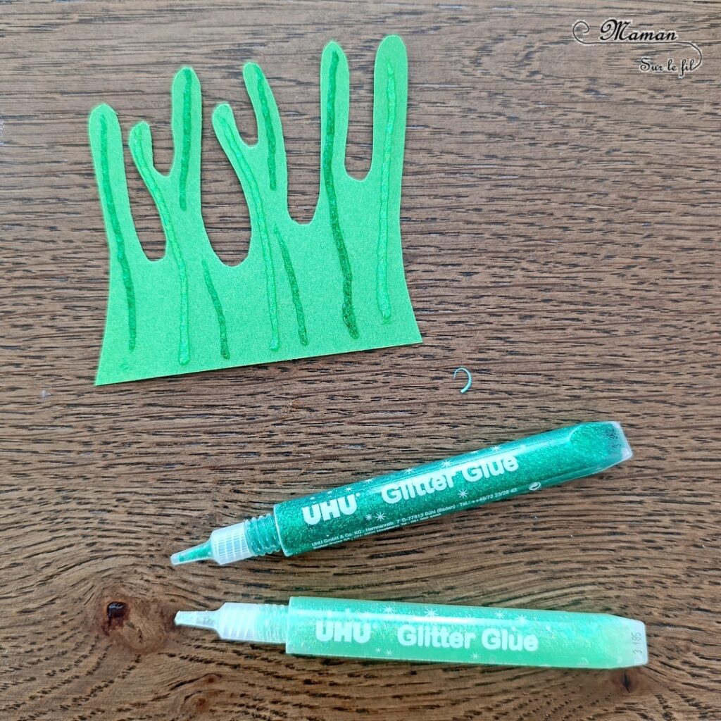 Fabriquer un jeu DIY - La pêche aux déchets : activité créative, peinture, récup' et manuelle enfants - Permet d'aborder l'importance de la protection des océans et des animaux marins, le respect de l'environnement, l'écologie, la gestion et le tri des déchets - Recyclage, surcyclage d'une boite en carton - Peinture, coloriage, dessin, découpage, collage - Pêche à la ligne avec trombone et aimant - Bricolage facile et rigolo - Thème animaux marins, océans, mer, été, respect de l'environnement, déchets - Bricolage et décoration sympa et facile - Arts visuels maternelle et élémentaire - Cycles 1 et 2 - Créativité - tutoriel photos - mslf