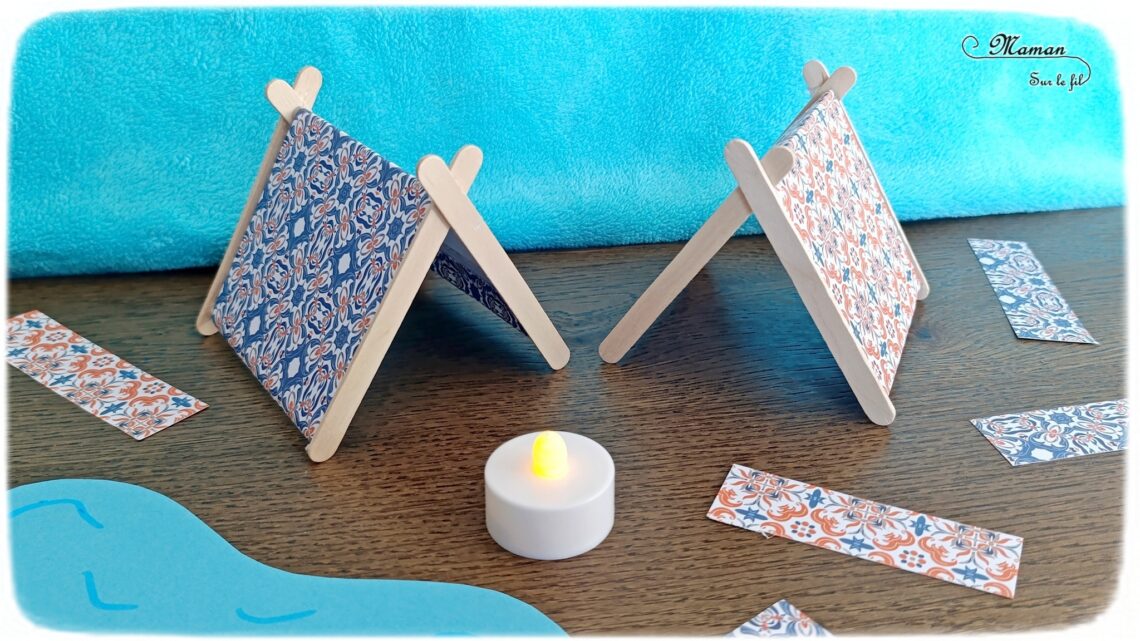 Fabriquer des mini tentes en récup' et papier : activité créative, recyclage et manuelle enfants - Surcyclage de bâtonnets de glace en bois - Bricolage facile pour jeu DIY (pour figurines, poupées, Playmobil... - Découpage, collage de papier - Campement avec deux tentes, un lac, un plan d'eau et un feu de camp (bougie) - Thème camping, vacances, été, colonies, camp d'été - Bricolage et décoration sympa et facile - Arts visuels maternelle et élémentaire - Cycles 1 et 2 - Créativité - tutoriel photos - mslf