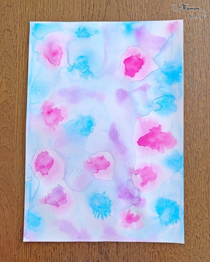 Créer la couverture d'un petit cahier pour la rentrée : activité créative, peinture et manuelle enfants - Customiser un petit carnet - Peinture avec eau, aquarelle, dessin, graphismes - Personnaliser son matériel scolaire, de classe - Bricolage DIY facile et rapide - Thème école, rentrée scolaire, matériel, cahiers - Bricolage et décoration sympa et facile - Arts visuels maternelle et élémentaire - Cycles 1 et 2 - Créativité - tutoriel photos - mslf