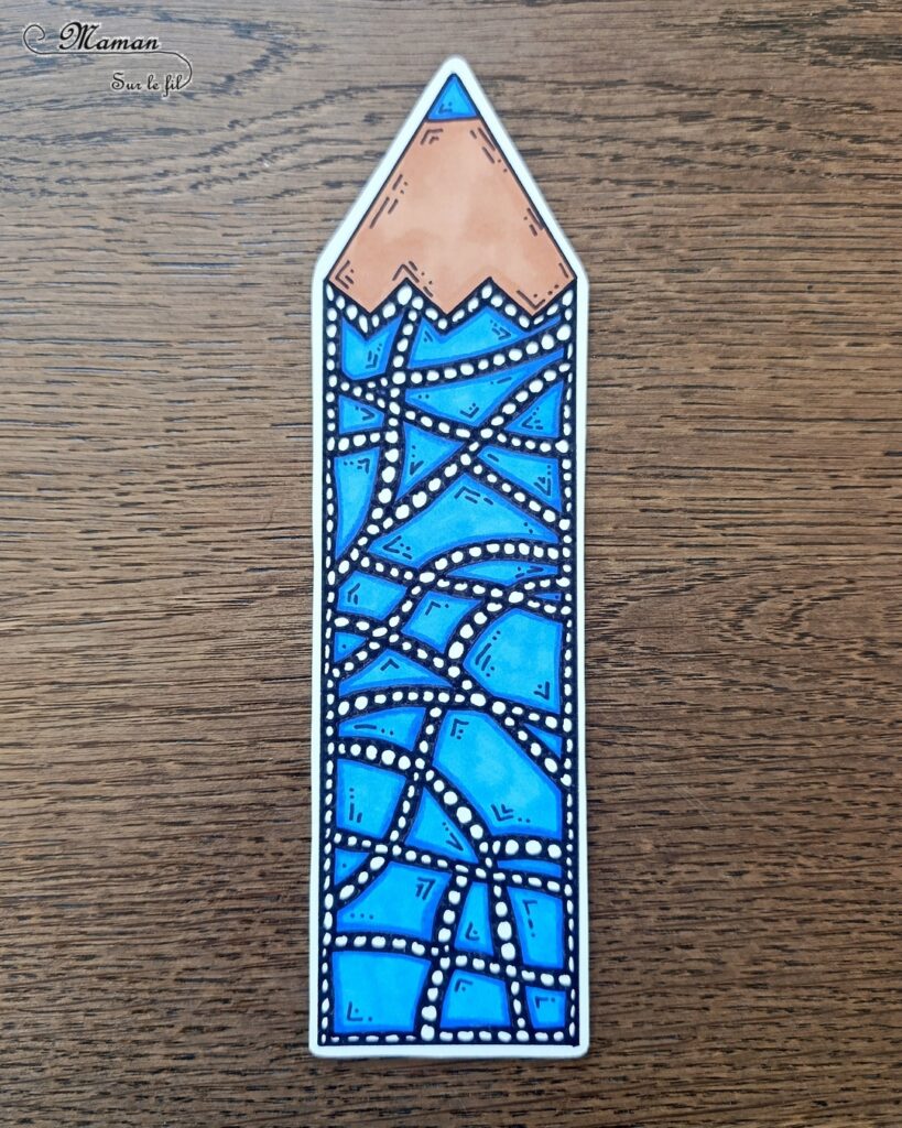 Dessiner un crayon de couleur façon Art Thérapie pour la rentrée scolaire : activité créative, dessin et manuelle enfants et adultes - Dessin, graphismes, zentangle, art thérapie, zen art facile - Coloriage - Contraste couleur et noir - Relaxation, gestion du stress, détente - Bricolage DIY facile et rapide - Thème école, rentrée scolaire, matériel, crayons de couleur - Décoration DIY pour le bureau - Bricolage et décoration sympa et facile - Arts visuels maternelle et élémentaire - Cycles 1 et 2 - Créativité - tutoriel photos - mslf