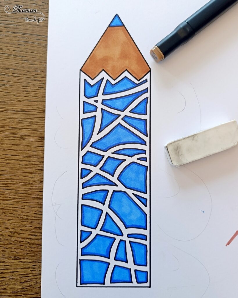 Dessiner un crayon de couleur façon Art Thérapie pour la rentrée scolaire : activité créative, dessin et manuelle enfants et adultes - Dessin, graphismes, zentangle, art thérapie, zen art facile - Coloriage - Contraste couleur et noir - Relaxation, gestion du stress, détente - Bricolage DIY facile et rapide - Thème école, rentrée scolaire, matériel, crayons de couleur - Décoration DIY pour le bureau - Bricolage et décoration sympa et facile - Arts visuels maternelle et élémentaire - Cycles 1 et 2 - Créativité - tutoriel photos - mslf