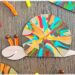 Peindre des escargots d'automne à l'essoreuse à salade : activité créative, peinture, récup' et manuelle enfants - Technique de peinture rigolote et recyclage, surcyclage de cuillères en bois - Coquilles peintes à l'essoreuse - Corps, tête et queue avec cuillères - Antennes et yeux avec fils chenille et perles - Géométrie, utilisation du compas, découpage - Couleurs automnales - Bricolage DIY facile et rapide - Thème automne, animaux de la forêt, des bois, insectes et autres petites bêtes - Décoration DIY - Bricolage et décoration sympa et facile - Arts visuels maternelle et élémentaire - Cycles 1 et 2 - Créativité - tutoriel photos - mslf