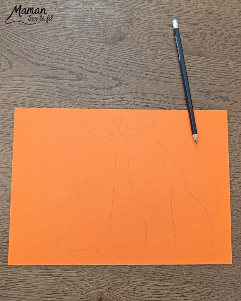 Créer des citrouilles effrayantes d'Halloween pleines d'yeux : activité créative et manuelle enfants - Dessin, et découpage de la citrouille - Collage de gommettes Yeux de différentes tailles - Classement du plus grand au plus petit - Collage - Bricolage et décoration DIY et facile - Bricolage Fait maison, décoration - Thème Halloween, automne, fruits et légumes, peur, potager - Bricolage sympa et facile - Arts visuels Maternelle et cycle 2 - Maternelle et élémentaire - Créativité - Cycle 1 ou 2 - tutoriel photos - mslf