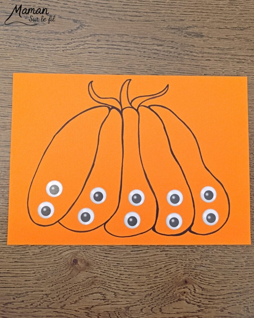 Créer des citrouilles effrayantes d'Halloween pleines d'yeux : activité créative et manuelle enfants - Dessin, et découpage de la citrouille - Collage de gommettes Yeux de différentes tailles - Classement du plus grand au plus petit - Collage - Bricolage et décoration DIY et facile - Bricolage Fait maison, décoration - Thème Halloween, automne, fruits et légumes, peur, potager - Bricolage sympa et facile - Arts visuels Maternelle et cycle 2 - Maternelle et élémentaire - Créativité - Cycle 1 ou 2 - tutoriel photos - mslf