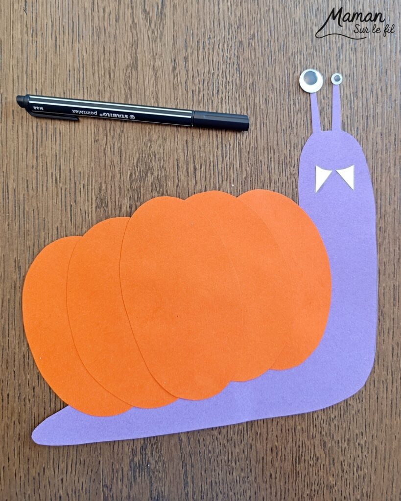 Créer un escargot Vampire et sa citrouille d'Halloween sur le dos : activité créative et manuelle enfants - Découpage, collage de papier - Yeux mobiles, Fil Chenille et branches - Personnage d'Halloween mignons - Citrouille et animaux de la forêt - Jeu DIY - Bricolage et décoration DIY et facile - Bricolage Fait maison, décoration - Thème Halloween, déguisement, automne, insectes et autres petites bêtes, animaux de la forêt - Bricolage sympa et facile - Arts visuels Maternelle et cycle 2 - Maternelle et élémentaire - Créativité - Cycle 1 ou 2 - tutoriel photos - mslf