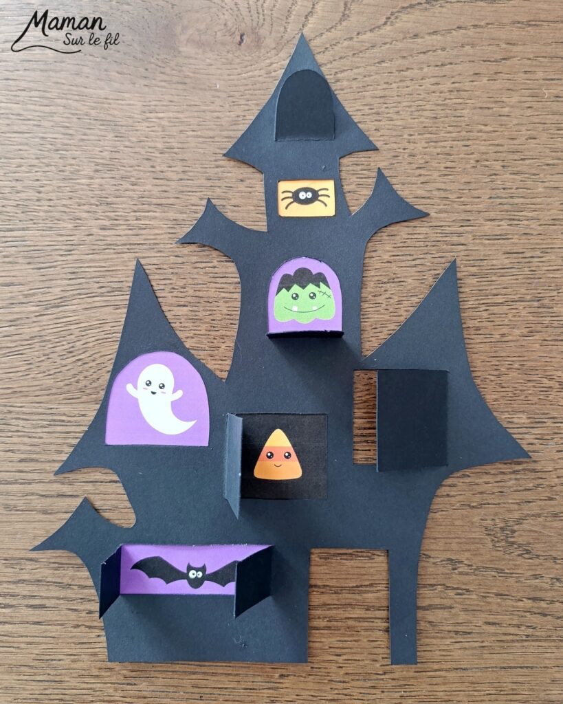 Fabriquer un manoir hanté Surprise avec ses fenêtres qui s'ouvrent et qui se ferment : activité créative et manuelle enfants - Découpage, collage - Personnages d'Halloween mignons - Citrouilles, bonbons, chauve-souris, hibou... Jeu DIY - Bricolage et décoration DIY et facile - Bricolage Fait maison, décoration - Thème Halloween, peur, nuit - Bricolage sympa et facile - Arts visuels Maternelle et cycle 2 - Maternelle et élémentaire - Créativité - Cycle 1 ou 2 - tutoriel photos et vidéo - mslf