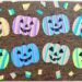 Créer des citrouilles d'Halloween fluos, colorées et psychédéliques : activité créative et manuelle enfants - Découpage, coloriage - Tracé de lignes verticales avec des surligneurs - Dessin - Bricolage et décoration DIY et facile - Bricolage Fait maison, décoration - Thème Halloween, automne, fruits et légumes - Bricolage sympa et facile - Arts visuels Maternelle et cycle 2 - Maternelle et élémentaire - Créativité - Cycle 1 ou 2 - tutoriel photos - mslf