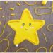 Fabriquer une jolie étoile à broder : activité créative, récup' et manuelle enfants - Recyclage, surcylage de carton et de pailles - Peinture à la gouache en stick - Visage Kawaii aux marqueurs Peinture - Aiguille en plastique et fil ou laine à passer dans les morceaux de paille pour travailler la précision, la motricité fine et la coordination oeil main - Atelier à refaire à volonté ou à garder en décoration - Bricolage et décoration DIY et facile - Bricolage Fait maison, décoration - Thème Nuit, Ciel, Espace, étoiles - Bricolage sympa et facile - Arts visuels Maternelle et cycle 2 - Maternelle et élémentaire - Créativité - Cycle 1 ou 2 - tutoriel photos - mslf