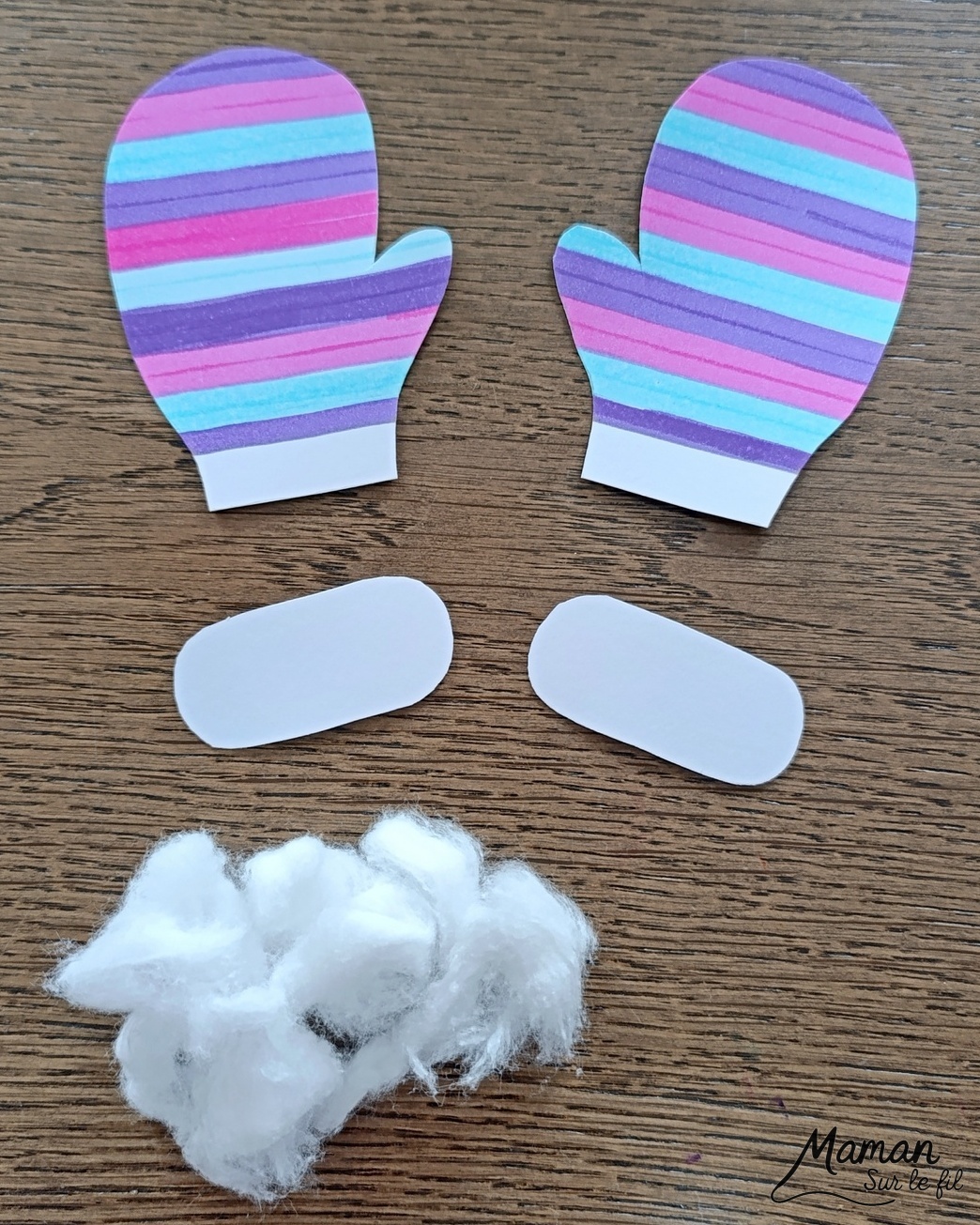 Fabriquer des moufles rayées aux feutres et avec du coton : activité créative et manuelle enfants - Découpage, dessin, graphismes - Tracer des lignes horizontales avec feutres larges style surligneurs - Collage de coton et laine pour relier la paire de moufles - Couleurs Arc-en-ciel ou hivernales - Bricolage et décoration DIY et facile - Bricolage Fait maison, décoration - Thème hiver, froid, neige, montagne, vêtements - Bricolage sympa et facile - Arts visuels Maternelle et cycle 2 - Maternelle et élémentaire - Créativité - Cycle 1 ou 2 - tutoriel photos - mslf