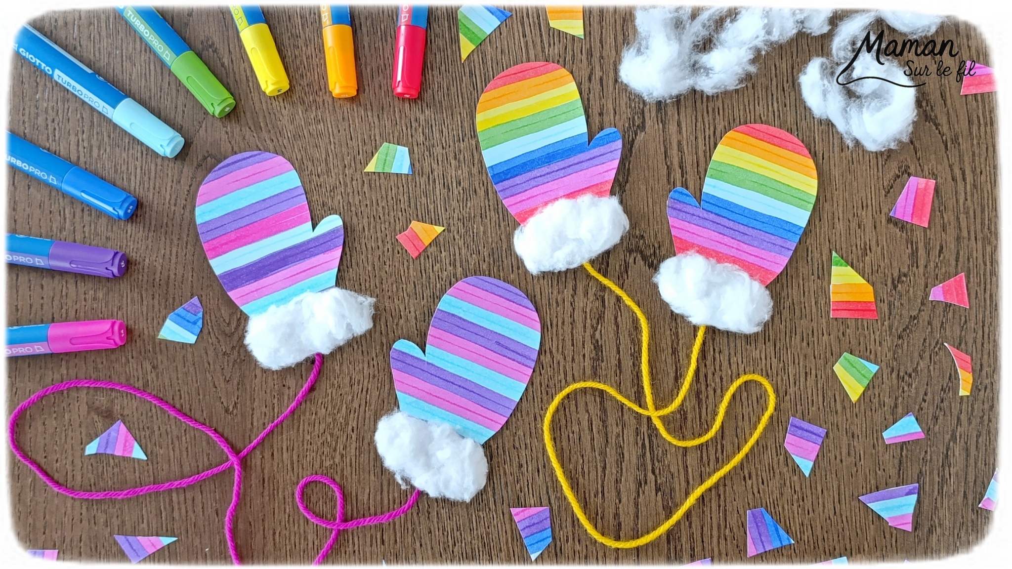 Fabriquer des moufles rayées aux feutres et avec du coton : activité créative et manuelle enfants - Découpage, dessin, graphismes - Tracer des lignes horizontales avec feutres larges style surligneurs - Collage de coton et laine pour relier la paire de moufles - Couleurs Arc-en-ciel ou hivernales - Bricolage et décoration DIY et facile - Bricolage Fait maison, décoration - Thème hiver, froid, neige, montagne, vêtements - Bricolage sympa et facile - Arts visuels Maternelle et cycle 2 - Maternelle et élémentaire - Créativité - Cycle 1 ou 2 - tutoriel photos - mslf