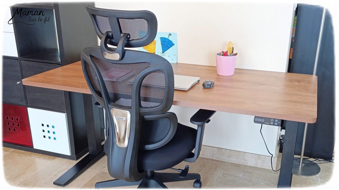 Mon nouveau coin bureau avec Flexispot : mon quotidien d'autoentrepreneur - Bureau assis debout ultra flexible E7 Pro avec pieds noirs et plateau Rotin brun pour associer à ma table à manger - Chaise ergonomique avec coussin confort Nuage - Bureau parfait pour alterner travail sur ordinateur et activités créatives - Parfait pour les personnes de petites et grandes tailles et pour les maux de dos - Etre à son compte, télétravail - Avis - mslf